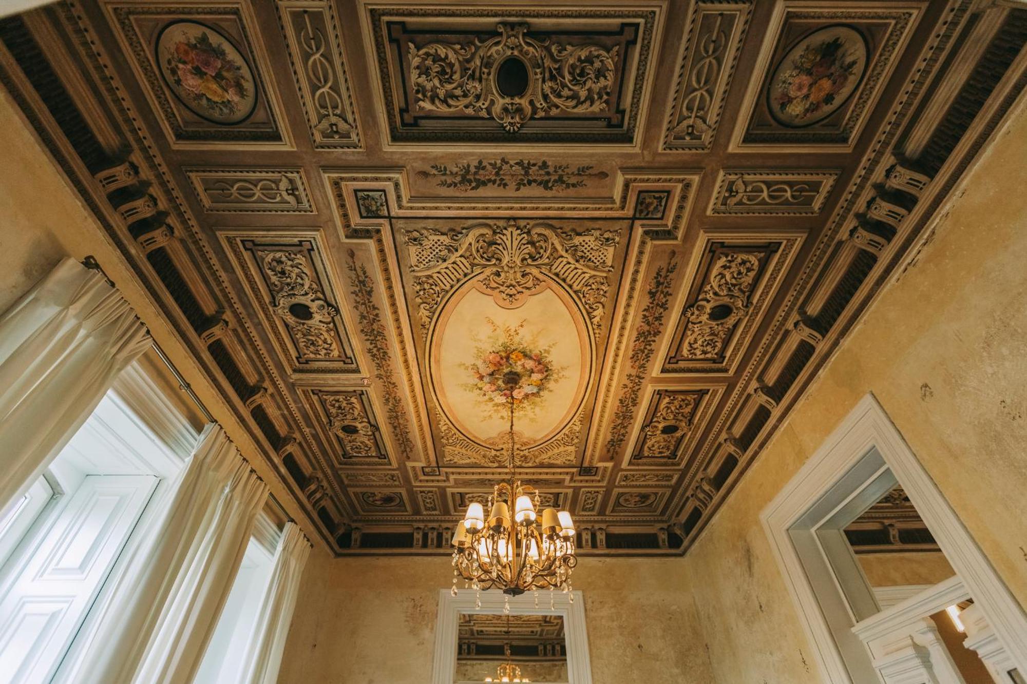 Torel Palace Lisbon Hotel Екстериор снимка The ceiling of the ballroom