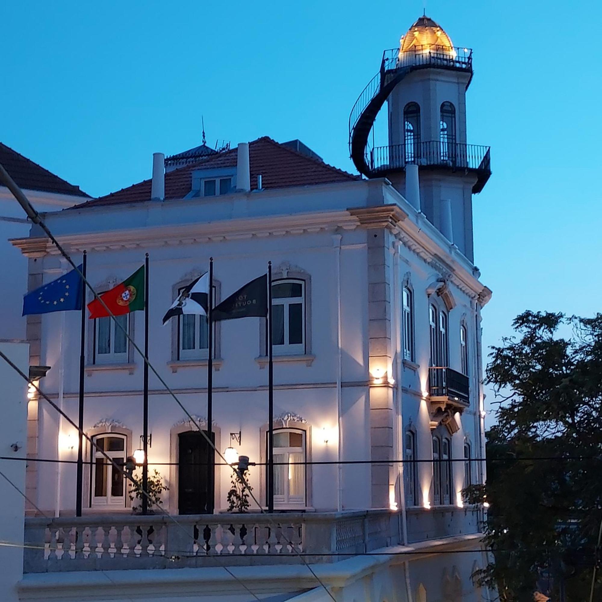 Torel Palace Lisbon Hotel Екстериор снимка The Palácio de Ansignan, the seat of the municipality of Ansignan