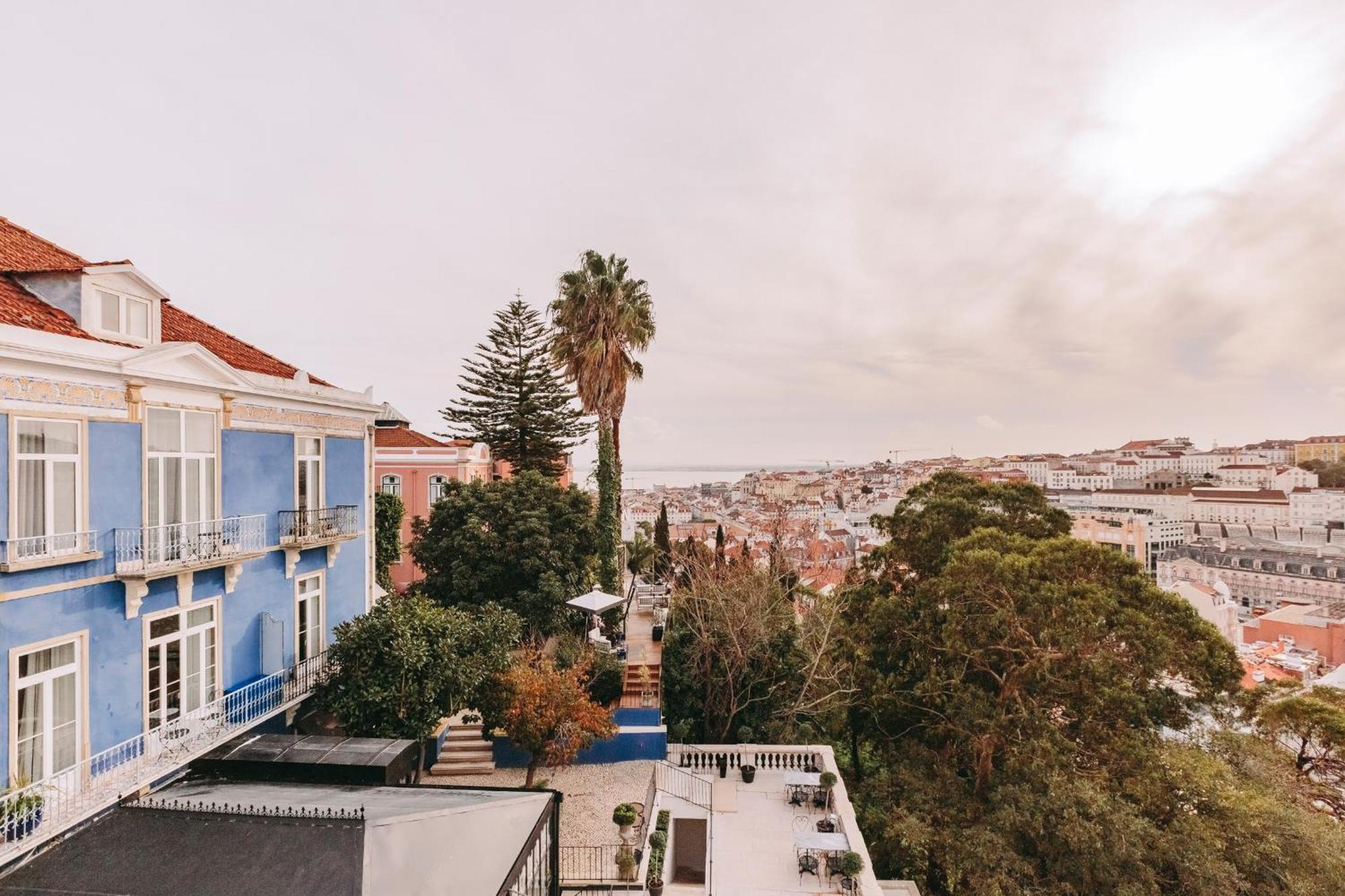 Torel Palace Lisboa Стая снимка View of the city of Funchal